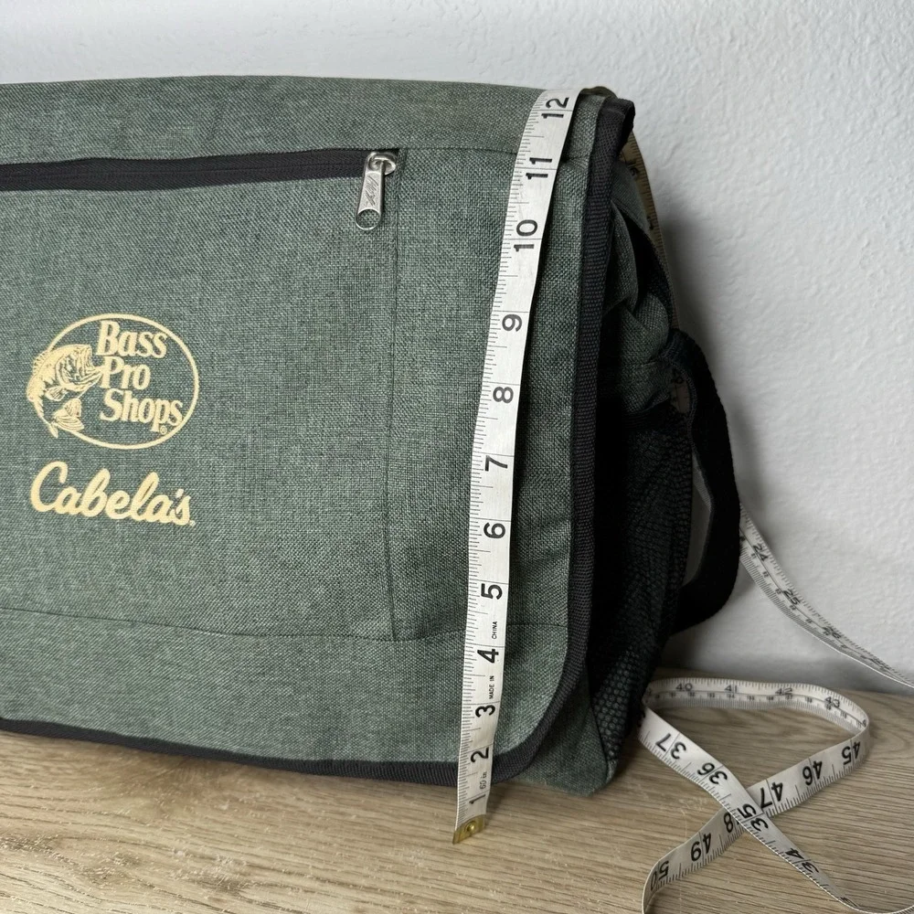 Bass Pro Shops Cabelas Green Satchel Computer Bag Promotional‎ Advertisement Bag